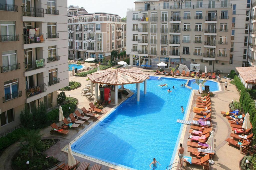 Gt Down Park Apartments Солнечный берег Экстерьер фото
